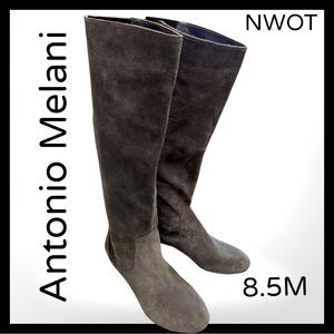 NWOT Antonio Melani Grey Suede Boots